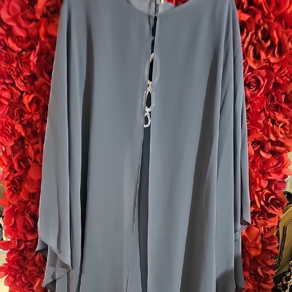 Elegant Gray&SilverWomen's 2 Piece Dress 100% Polyester With Sheer Shawl Size 12